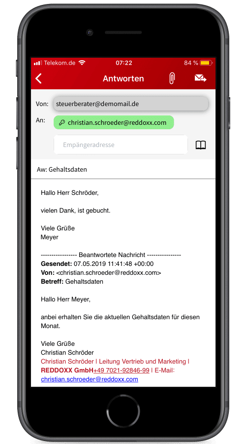 Über den Editor kann die E-Mail formatiert werden, auch Anhänge können Sie hinzufügen